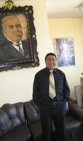 Mg.VICTOR MANUEL CRISOLOGO CHAVEZ